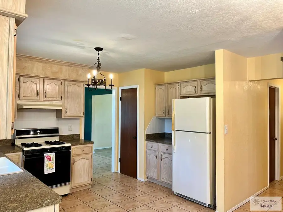 1106 W Hayes St., Harlingen, TX 78550 - #2