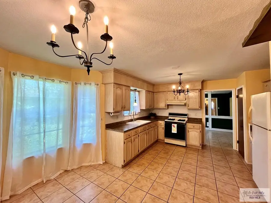 1106 W Hayes St., Harlingen, TX 78550 - #3