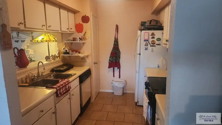 4601 Carmen Ave., Rancho Viejo, TX 78575 - #2