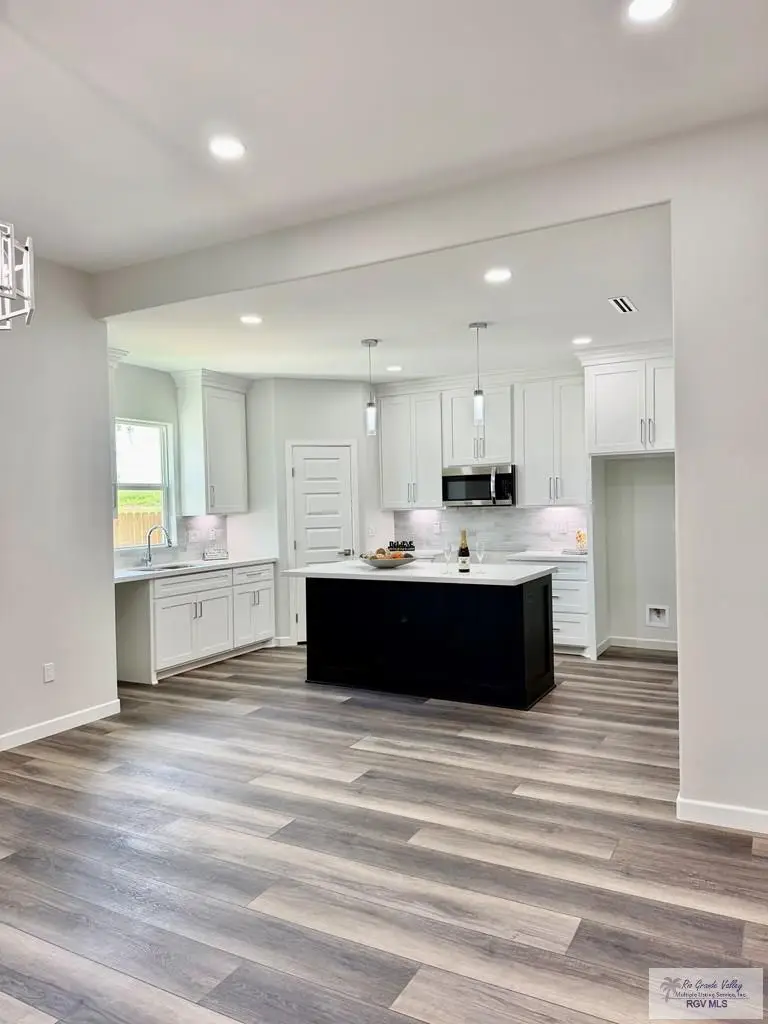 407 Hope Dr., La Feria, TX 78559 - #2
