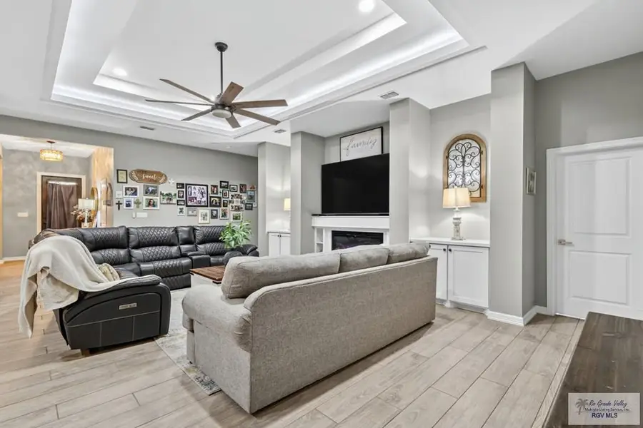 33419 Kendall Ln., Los Fresnos, TX 78566 - #2