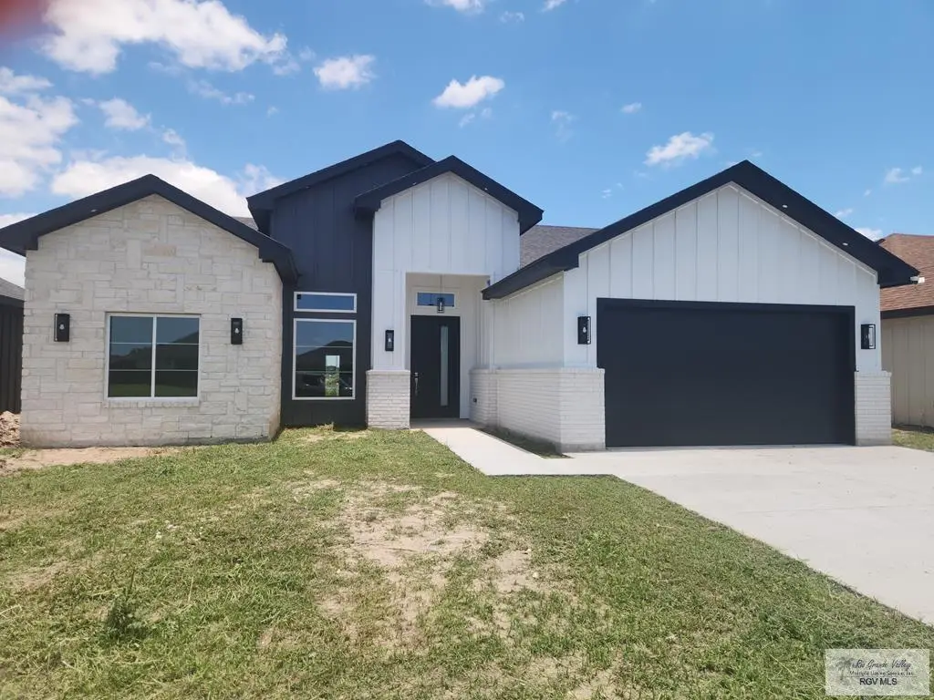8810 Sandpiper Dr, Harlingen, TX 78552 - #1