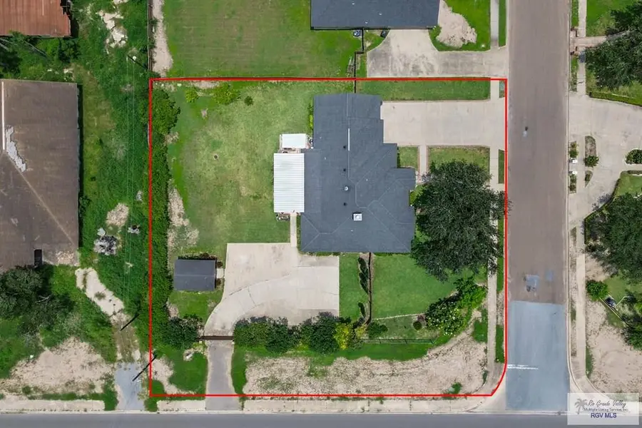 800 Quail Hollow Dr., Weslaco, TX 78596 - #2