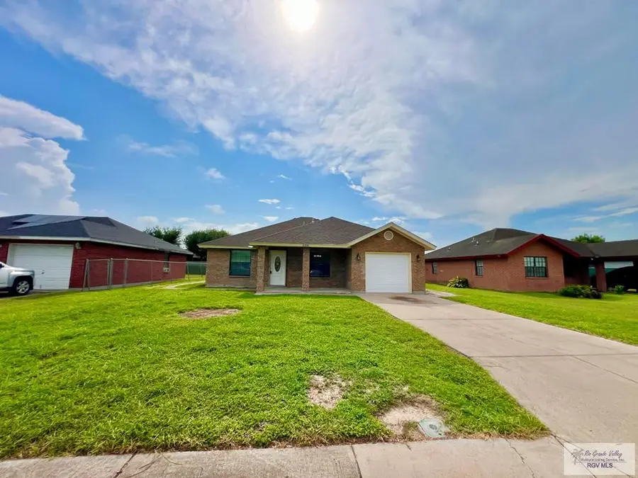 604 Bougainvillea Dr., Los Fresnos, TX 78566 - #2