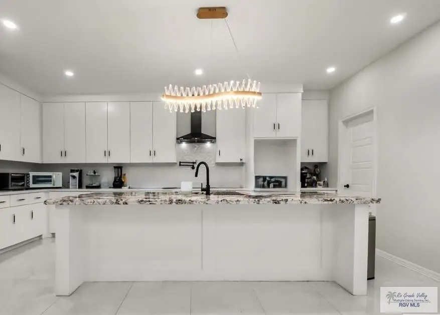7648 Waverly Dr, Brownsville, TX 78520 - #2