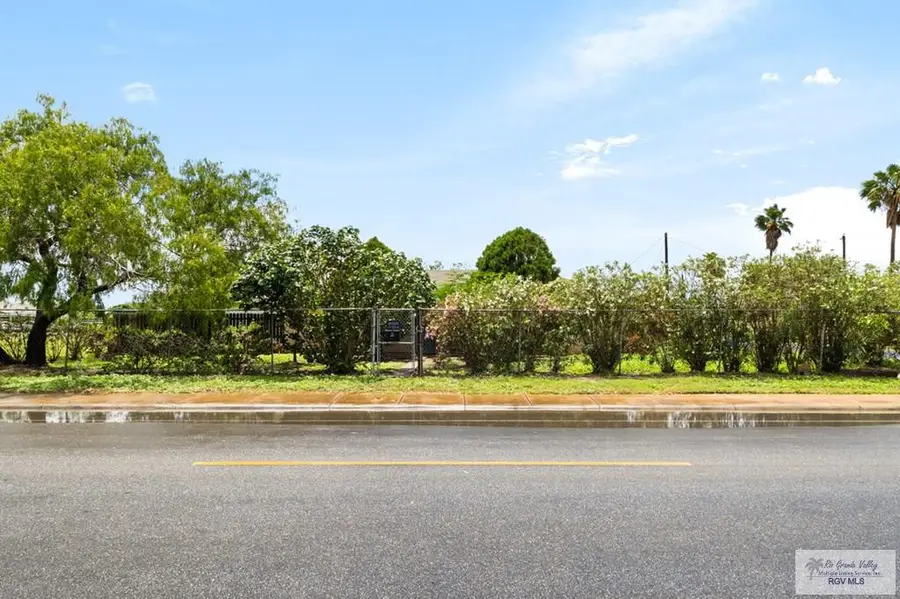 485 El Paso, Brownsville, TX 78520 - #2