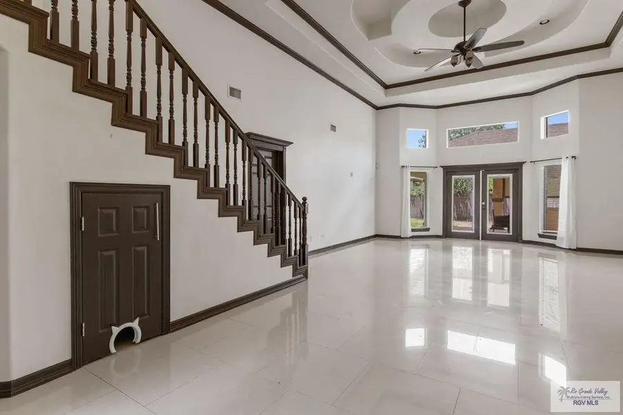 4049 Lakeview Dr, Brownsville, TX 78520 - #2