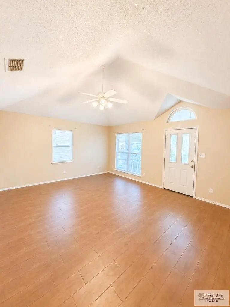 1222 Maple St, Harlingen, TX 78552 - #3