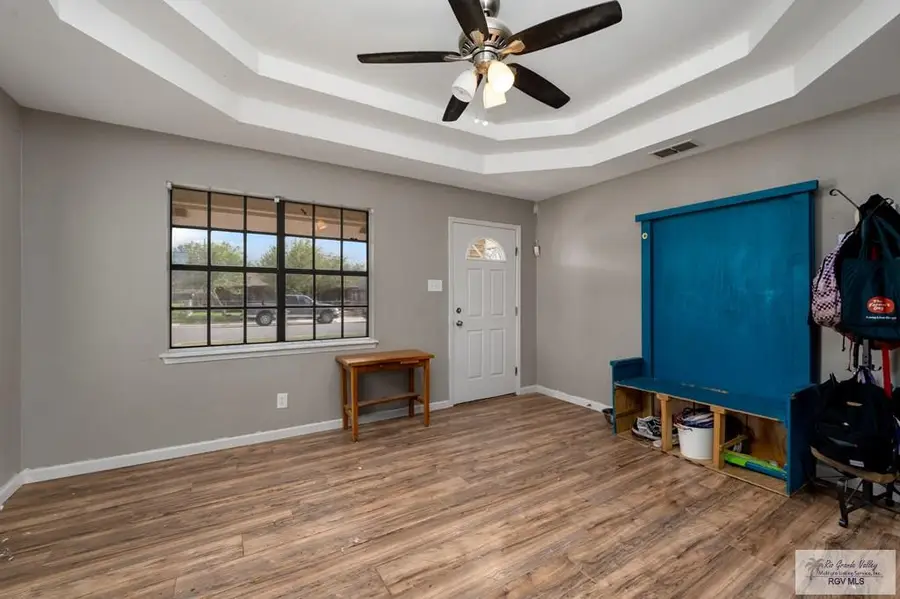 106 E 10th St., Los Fresnos, TX 78556 - #2