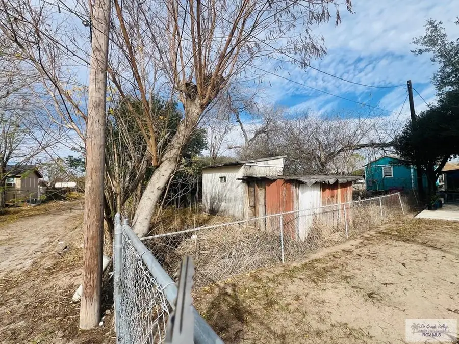 611 Water St., San Juan, TX 78589 - #3