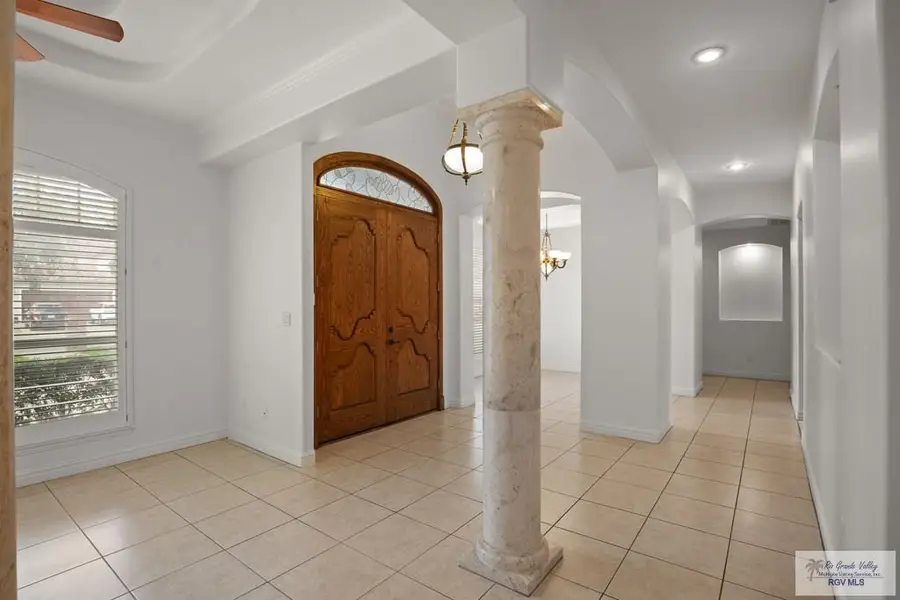 5009 Redwood Ave., McAllen, TX 78501 - #2