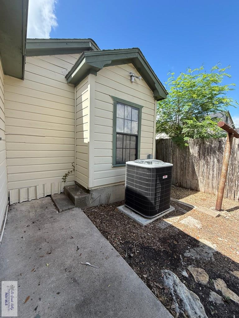 210 W Wilson Ave., Harlingen, TX 78550 - #3