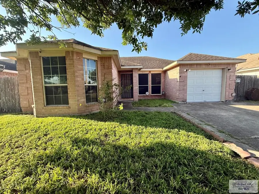 3018 Bayview Ave., Harlingen, TX 78552 - #3