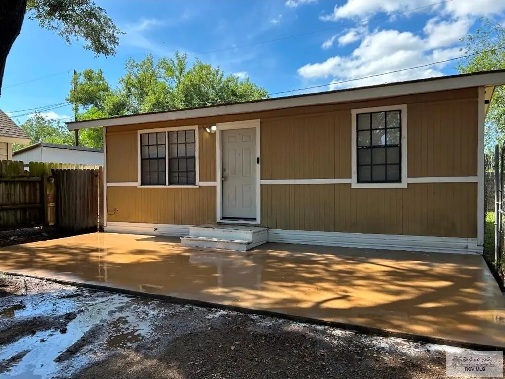 225 La Donna Ave., Santa Rosa, TX 78593 - #1