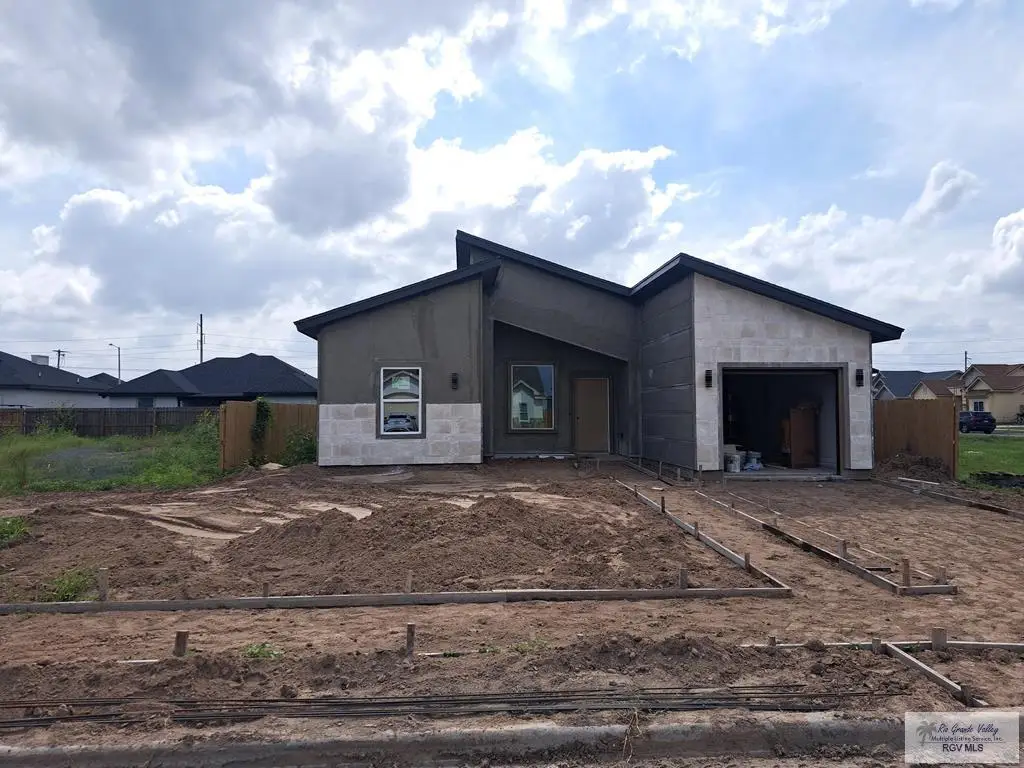 2621 Elyssa Dr, Brownsville, TX 78526 - #1