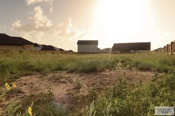 8851 Wentz Lake, BROWNSVILLE, TX 78520