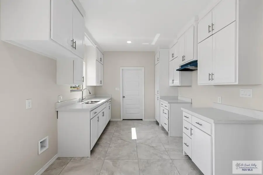 2429 Calle Moreno, Brownsville, TX 78521 - #3