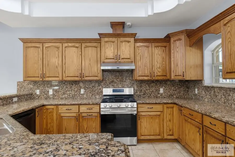 898 Chapman St., San Benito, TX 78586 - #3