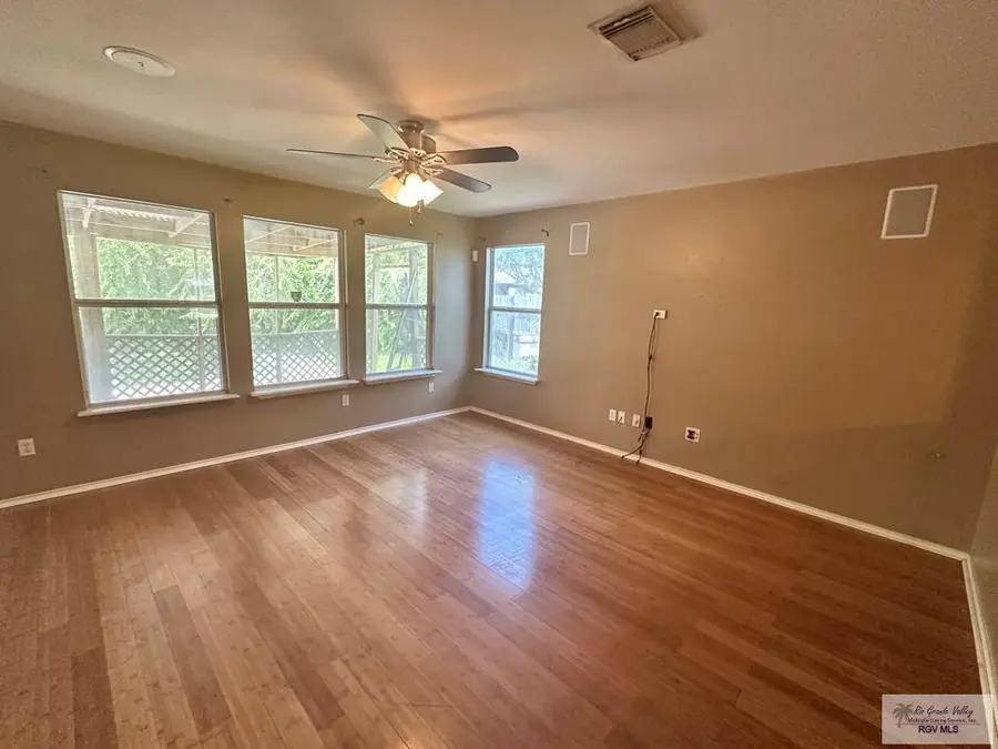 1910 W Linsay Ave., Edinburg, TX 78539 - #3