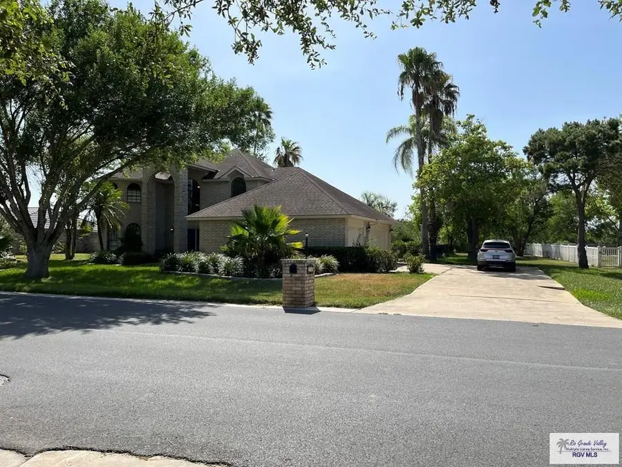 901 Morelos Ave., Rancho Viejo, TX 78575 - #2
