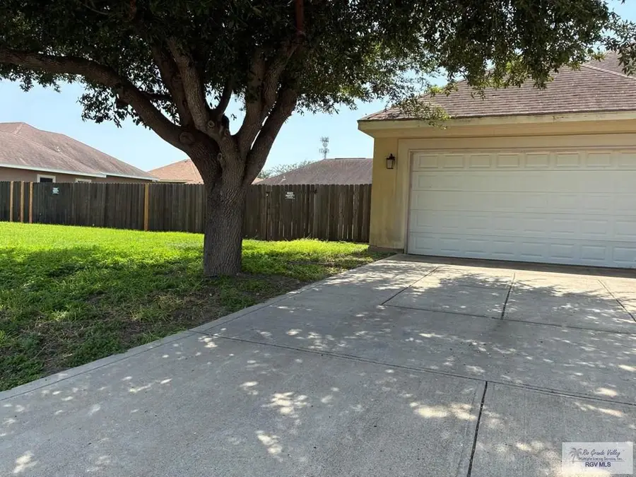210 18th St., Hidalgo, TX 78557 - #2