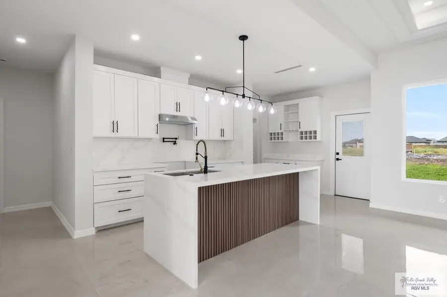 6414 Paola St, Brownsville, TX 78526 - #3