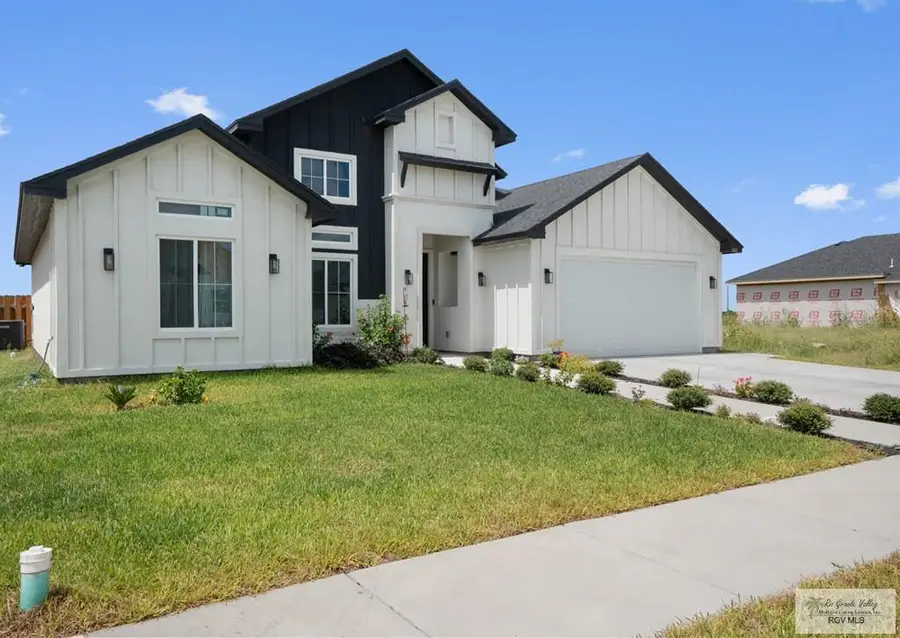 8802 Sandpiper Dr, Harlingen, TX 78552 - #2