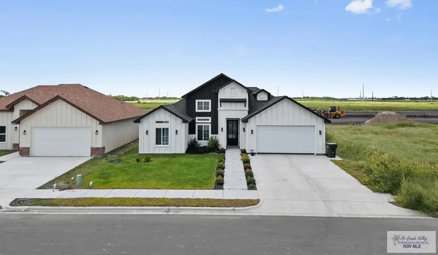 8802 Sandpiper Dr, Harlingen, TX 78552 - #3