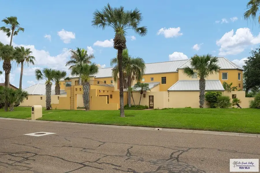 3201 Lazy Lake Dr, Harlingen, TX 78550 - #2