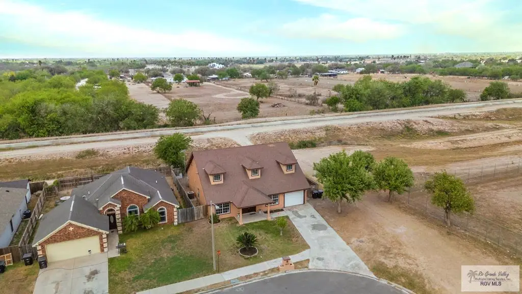 803 W Garfield Ave, Alton, TX 78573 - #1