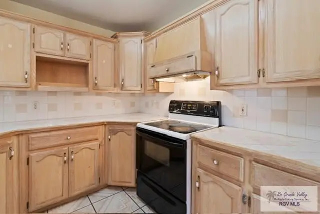 3709 Sun Chase Dr., Harlingen, TX 78552 - #3