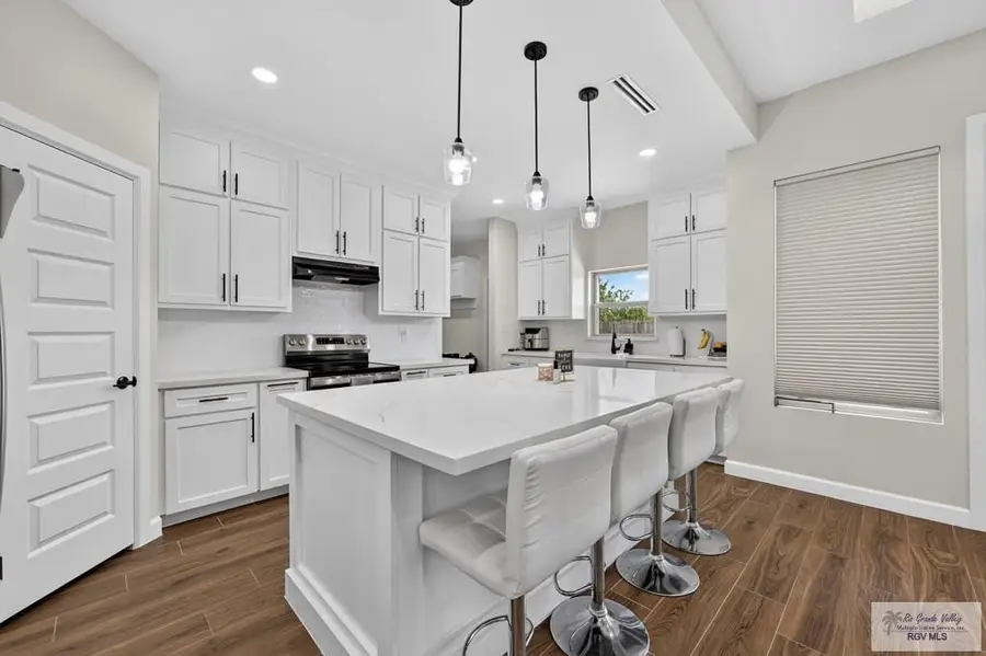 7033 Heliconia Dr, Brownsville, TX 78520 - #2