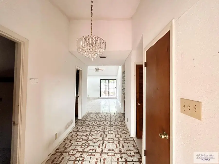 2106 Pheasant Dr., Harlingen, TX 78550 - #3