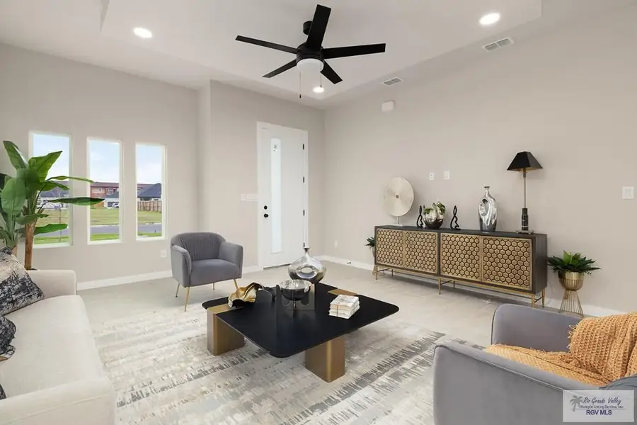 4201 Casamigos St, Harlingen, TX 78552 - #2