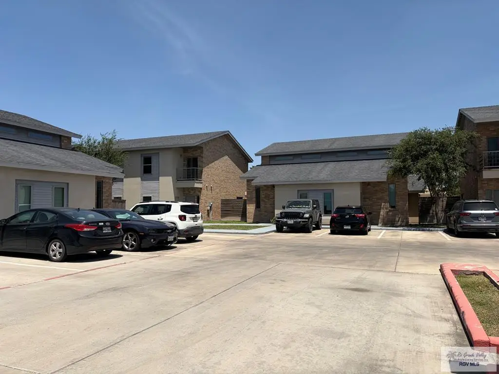 7701 Via Del Mar Cir #Bldg C, Brownsville, TX 78521 - #1
