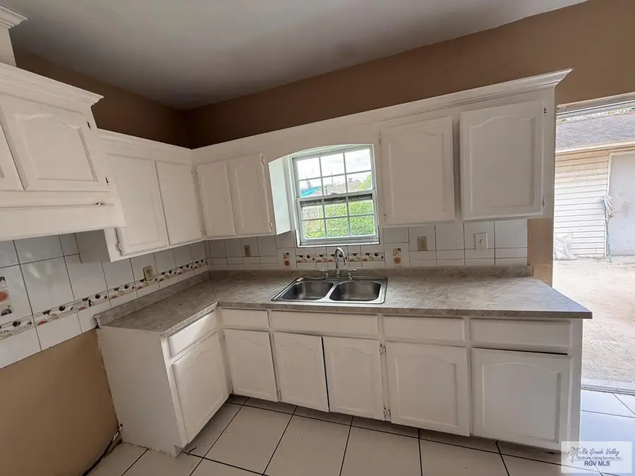 1963 Apollo Cir, Brownsville, TX 78521 - #2