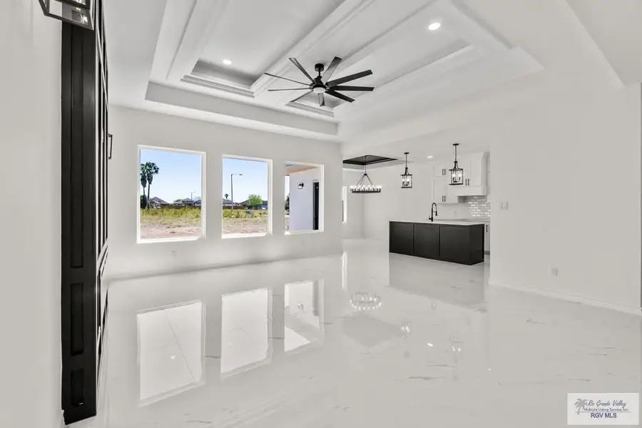 101 Marigold Dr, Los Fresnos, TX 78566 - #3