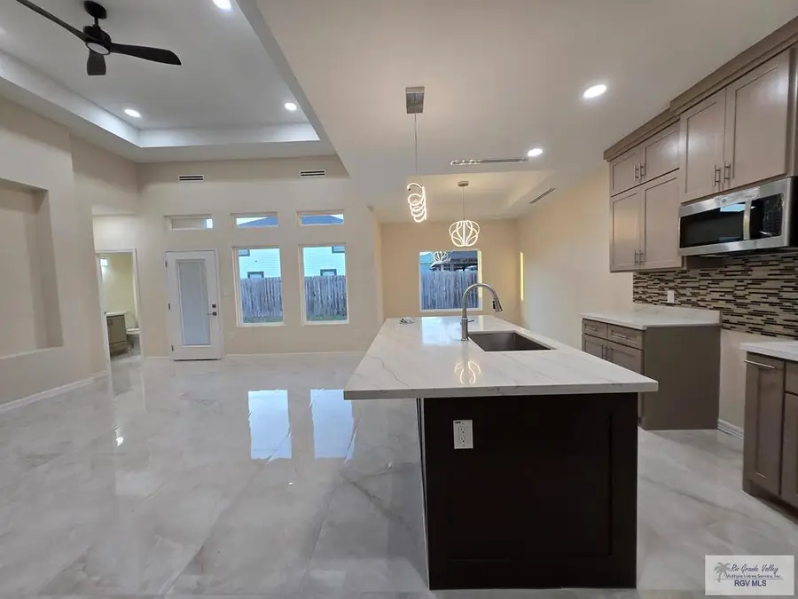7226 Lake Shasta, Brownsville, TX 78575 - #3