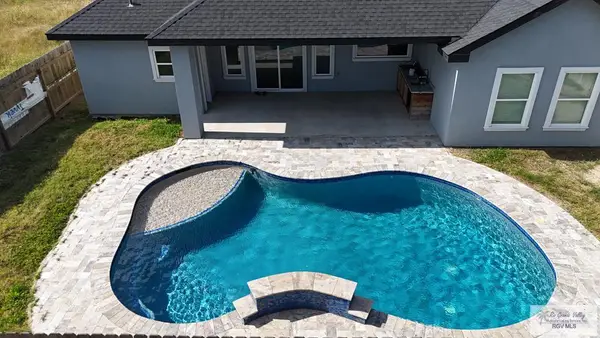 8721 Sandpiper Dr, HARLINGEN, TX 78522