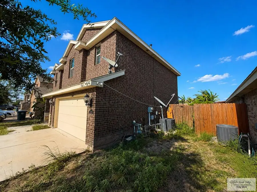 311 S Paseo Del Rey, Mission, TX 78572 - #2