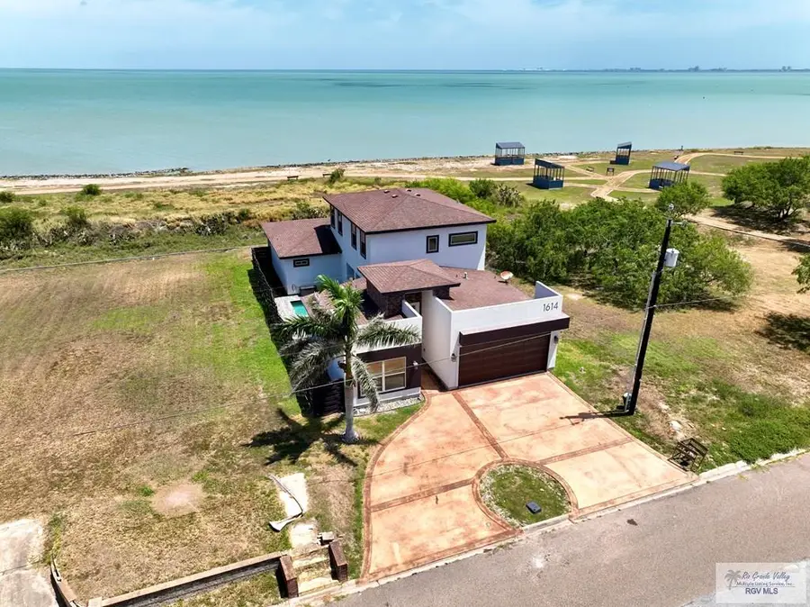 1614 N Shore Dr., Port Isabel, TX 78578 - #2