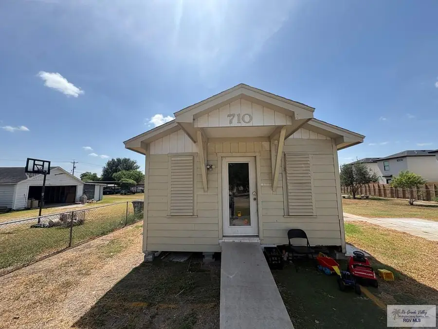 710 Arroyo Blvd, Los Fresnos, TX 78566 - #3