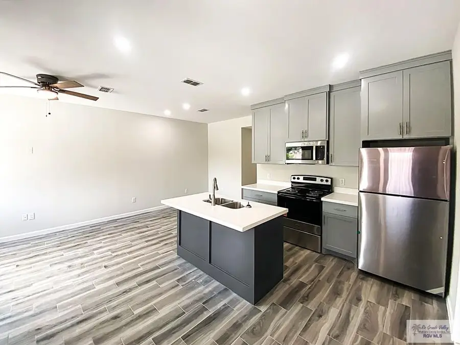 5084 Mckenzie Ln., Brownsville, TX 78521 - #2
