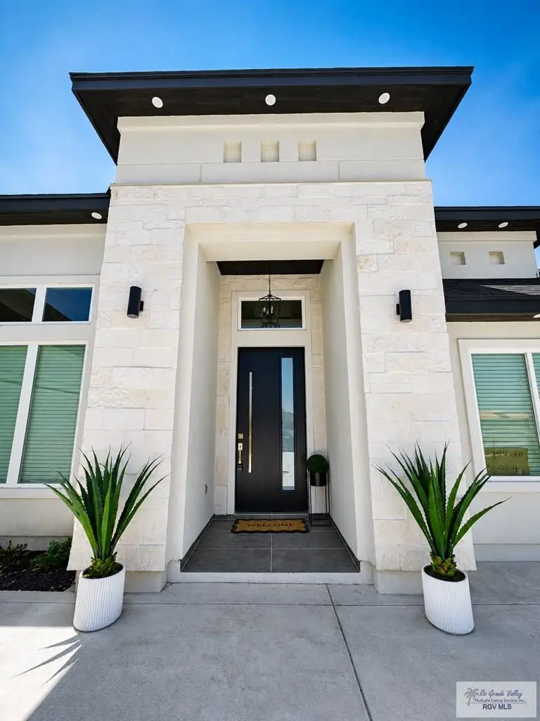 3344 Nazaret Ave #159, Los Fresnos Laureles, TX 78566 - #2