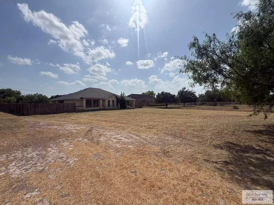 33890 Paloma Dr, San Benito, TX 78586 - #2
