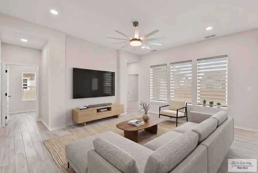 18084 Spruce St, Harlingen, TX 78552 - #2