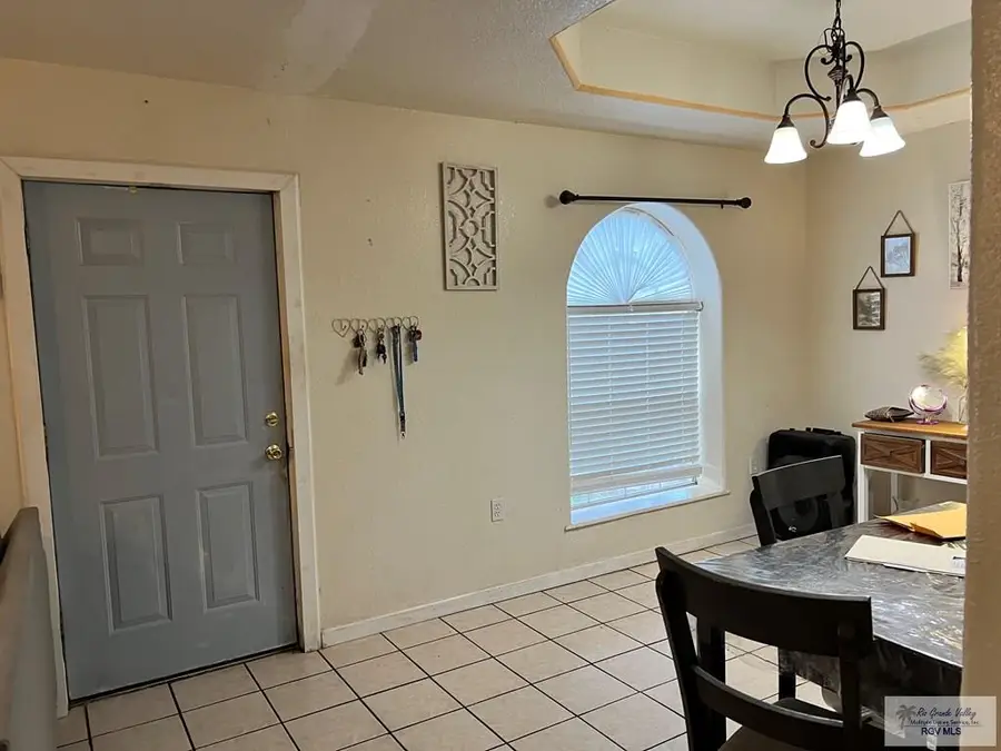 6702 Los Lobos Dr., Brownsville, TX 78521 - #3