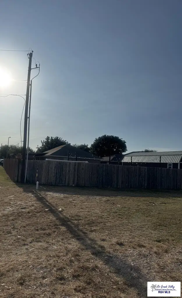 3004 Champion Ave, Donna, TX 78537 - #3