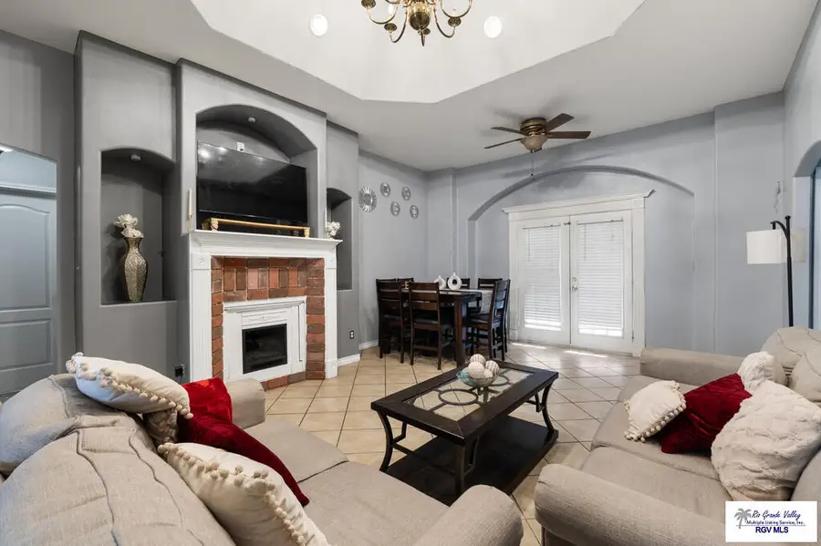 3275 Mano Dr., Brownsville, TX 78520 - #2