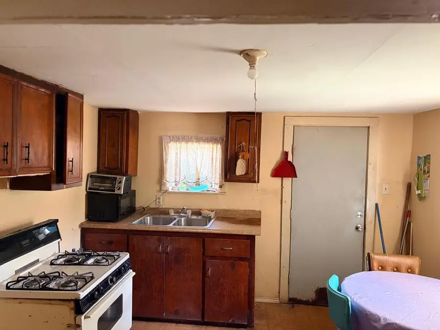 214 W Madison St., Brownsville, TX 78520 - #2